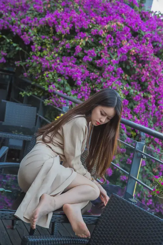 020.Sia不吃鱼 – 微密圈 风衣玉足 5